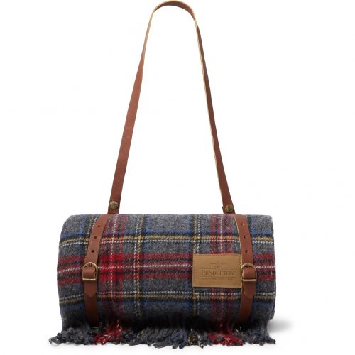 Mens Pendleton Woolen Mills Fringed Checked Wool Blanket in Blue